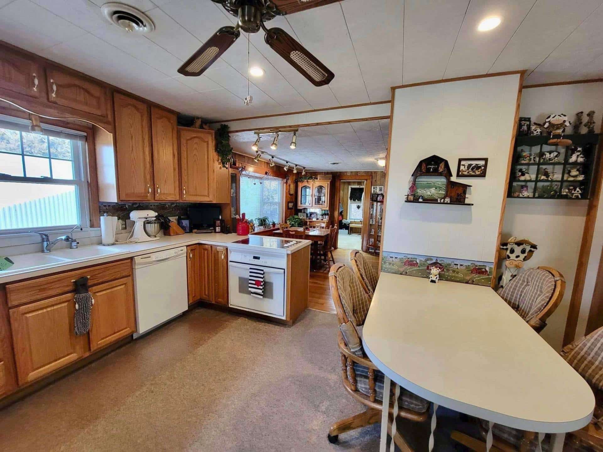 11091 Hwy 9, Gaylord, KS. Kansasland Realty and Auction