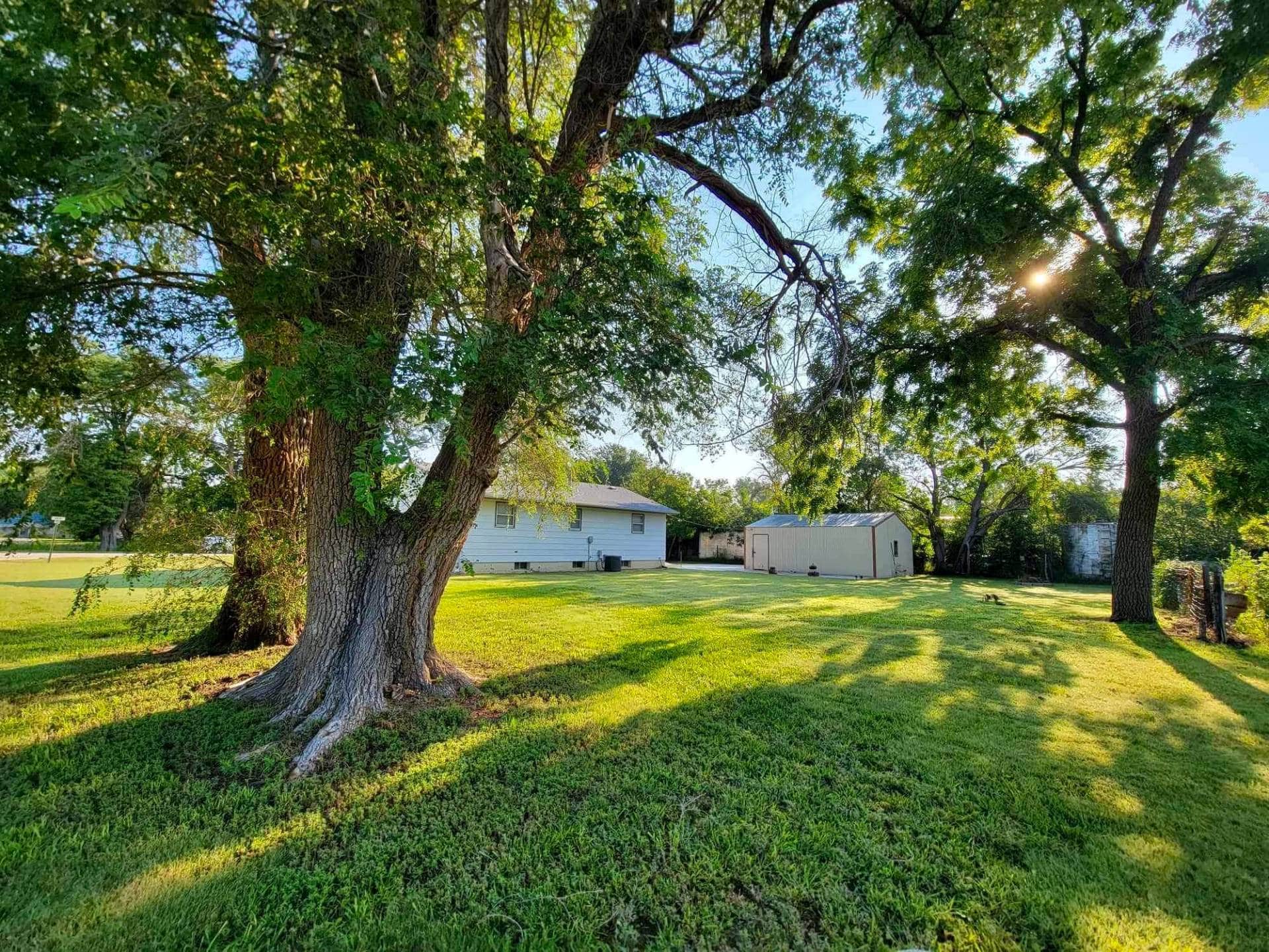 709 Main St, Gaylord, KS. Kansasland Realty and Auction
